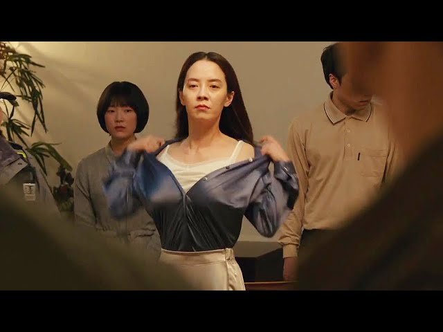 【污娱社】妹妹失踪25年后回家,哥哥看了她的身体,感觉哪里不对!